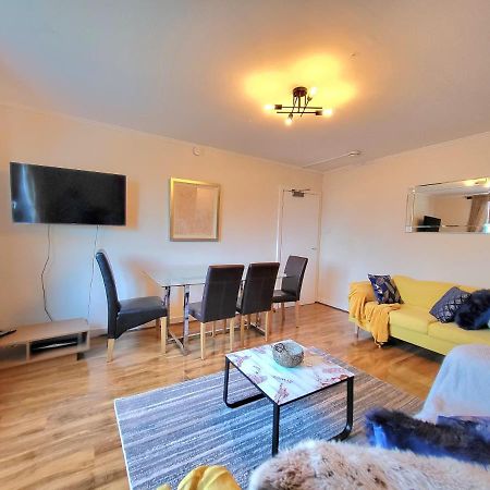 3 Bedroom Aprtmt At Sensational Stay Serviced Accommodation Aberdeen- Froghall Avenue Eksteriør bilde